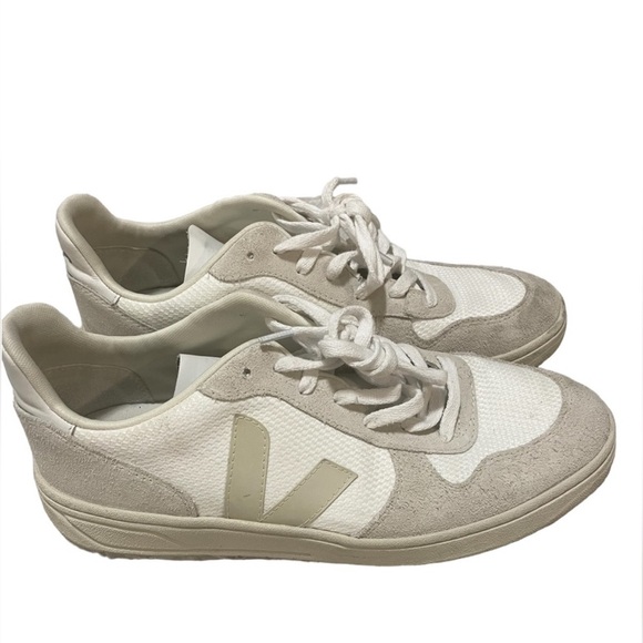 Veja V-10 B-Mesh Sneakers - Picture 2 of 2